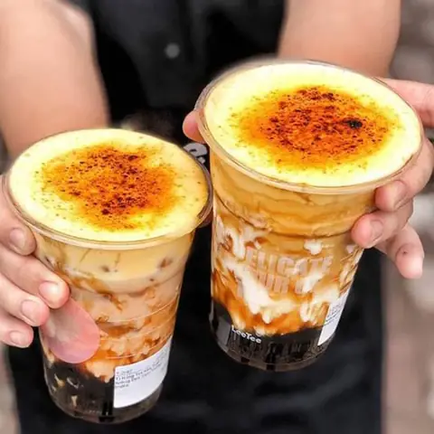 Cách Làm Trà Sữa Nướng Ngon Tại Nhà: Công Thức Chi Tiết, Chọn Sốt Nướng Koca & Mẹo Pha Chuẩn Vị Cách Làm Trà Sữa Nướng Ngon Tại Nhà: Công Thức Chi Tiết, Chọn Sốt Nướng Koca & Mẹo Pha Chuẩn Vị