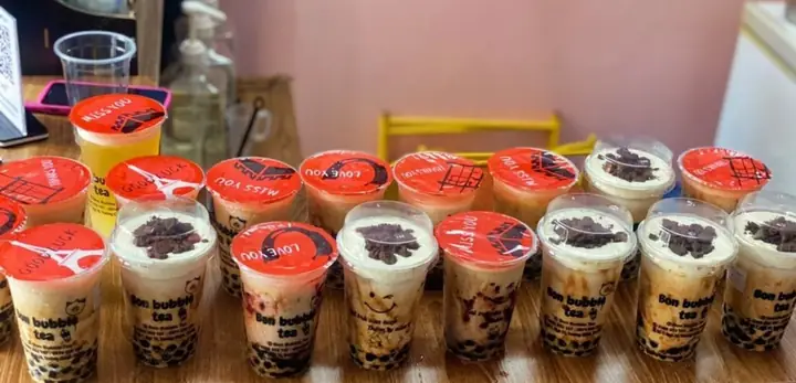 Tìm Hiểu Trà Sữa Bubble Tea: Định Nghĩa, Nguồn Gốc Và Trải Nghiệm Đa Dạng