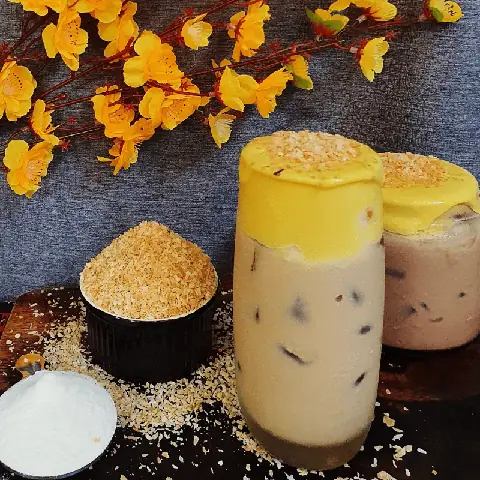 Cách Làm Trà Sữa Kem Trứng Dừa Nướng Tại Nhà: Công Thức Chuẩn Vị, Kem Sánh Mịn, Dừa Thơm Nồng
