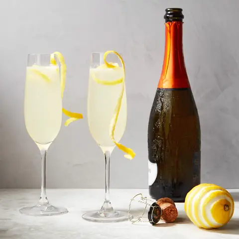Cách Pha Cocktail French 75 Chuẩn Vị Kinh Điển Ngay Tại Nhà