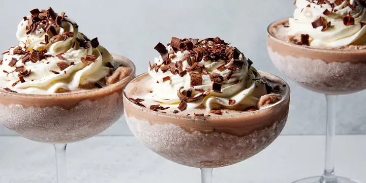 Top 25+ Best Baileys Cocktails: Easy Irish Cream Drink Recipes For Every Occasion