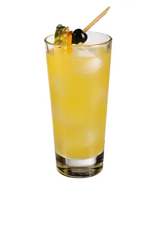 Best Banana Liqueur Cocktails: 15+ Easy Recipes, Perfect Mixers & Top Bottles