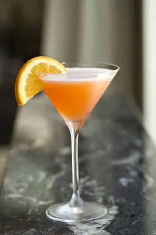 How To Make A Bronx Cocktail: Classic Recipe, Ingredients & History