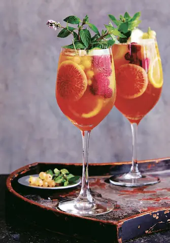 Best Brunch Cocktails To Make At Home: Easy Recipes From Mimosas To Bloody Marys