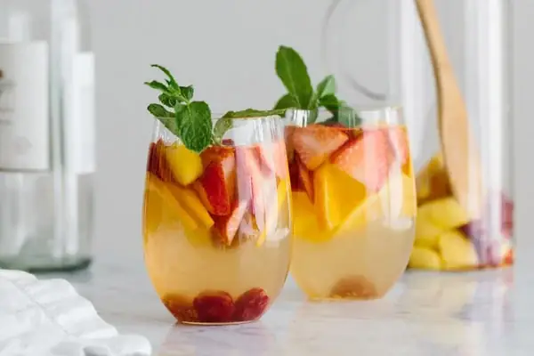Tổng Hợp 15+ Cách Làm Cocktail Đơn Giản Tại Nhà Cho Người Mới Bắt Đầu