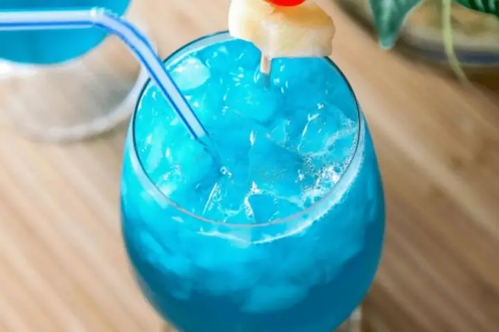 Cách Pha Cocktail Blue Ocean Chuẩn Vị, Lên Màu Xanh Tươi Mát Ngay Tại Nhà