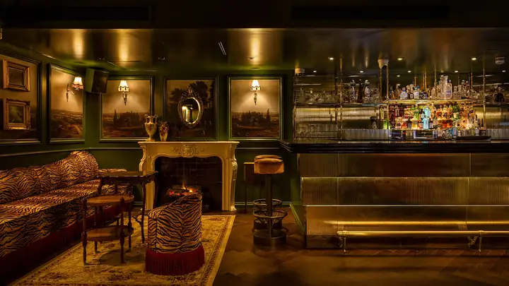 Discover The Best Cocktail Bars In London: 2024 Guide To Award-winners, Neighborhood Gems & Iconic Spots