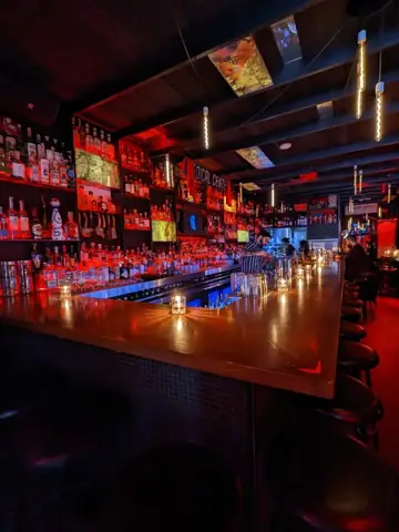 Best Cocktail Bars In Vancouver: Top-rated Spots, Hidden Gems & Neighborhood Guide