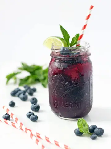 Cách Làm Cocktail Việt Quất (blueberry Cocktail) Tại Nhà: Công Thức Chuẩn Và Các Biến Thể Ngon 1 Cách Làm Cocktail Việt Quất (blueberry Cocktail) Tại Nhà: Công Thức Chuẩn Và Các Biến Thể Ngon
