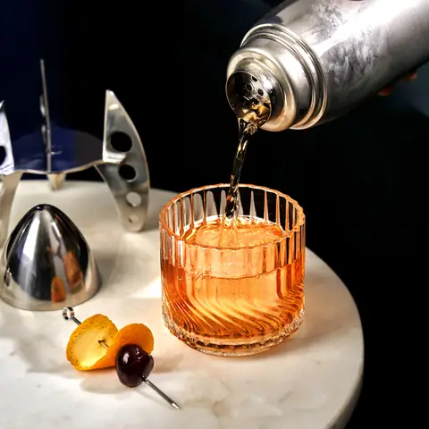 Best Cocktail Ice Cube Trays & Molds 2026: Top Picks For Clear, Large & Sphere Ice (tested)