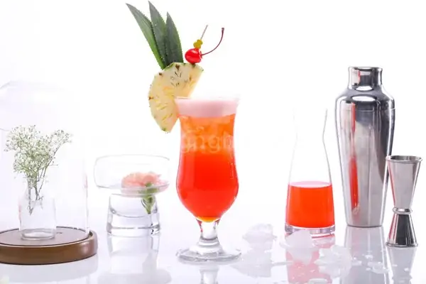 Cách Làm Cocktail Mai Tai Chuẩn Vị: Công Thức Nguyên Bản, Nguyên Liệu Chi Tiết & Mẹo Pha Đẹp