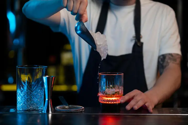 How To Make A Cocktail Step By Step: A Beginner's Guide To The Cocktail Making Process