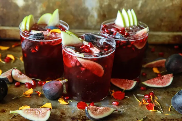 Top 20+ Loại Cocktail Ngon Nổi Tiếng Nhất: Kinh Điển, Dễ Uống & Công Thức Làm Tại Nhà