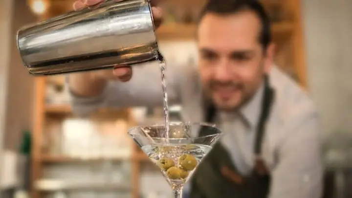 Cocktail Service: Các Loại Hình Dịch Vụ Phổ Biến, Tiêu Chuẩn Phục Vụ (sop) & Cách Chọn Đơn Vị Uy Tín