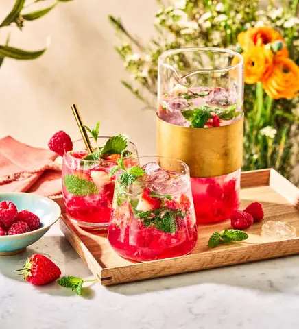 Most Popular Cocktails In The Uk: The Best Drinks To Try And How To Make Them