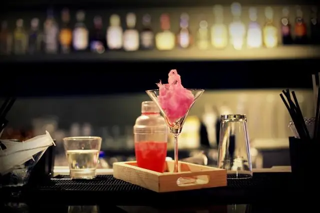What Is A Deconstructed Cocktail? Complete Guide To Theory, Technique & Recipes