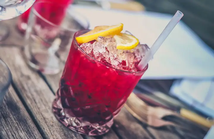 Cách Làm Diva Cocktail: 3 Công Thức Chuẩn (vodka, Mezcal, Midnight) & Hướng Dẫn Chọn Ly Phù Hợp