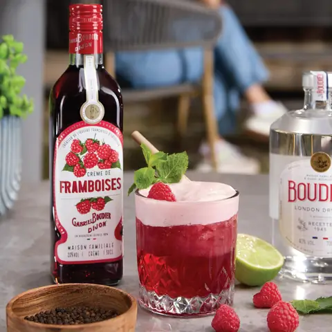 Best Framboise Liqueur Cocktail Recipes: Classic Drinks, Modern Twists & Mixing Guide