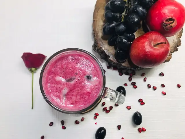 How To Make Fruit Cocktail Juice: An Easy Fresh Fruit Recipe