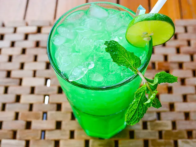 Cách Pha Cocktail Với Rượu Get 27 Đơn Giản Và Ngon Tại Nhà