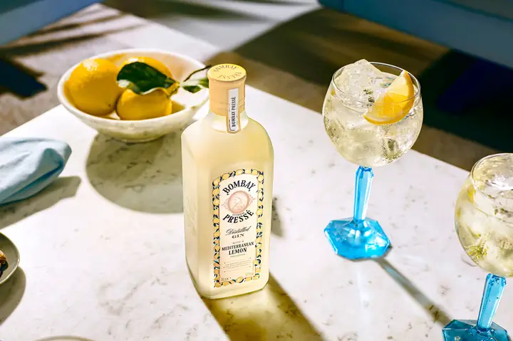 Cocktail Gin, Tequila & Cointreau: Công Thức Pha Chế Và Cách Kết Hợp Chuẩn Vị