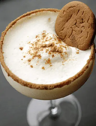 How To Make A Ginger Snap Cocktail: Classic Recipe, Variations & Mocktail