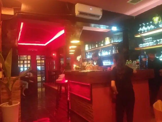 Helios Cocktail Cần Thơ: Địa Chỉ, Menu, Giá, Giờ Mở Cửa & Thông Tin Tuyển Dụng
