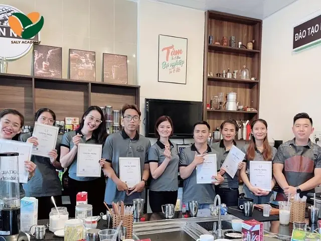 Top Địa Chỉ Học Pha Chế Đồ Uống Ở Biên Hòa Uy Tín: So Sánh Học Phí, Chương Trình & Cam Kết Việc Làm