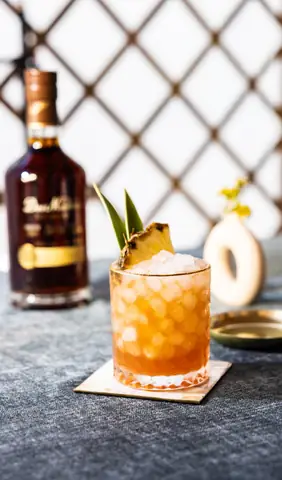 How To Make The Jungle Bird Cocktail: Classic Recipe, History & Variations
