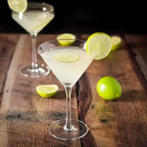 Cách Làm Cocktail Kamikaze Chuẩn Iba: Công Thức, Tỷ Lệ Vàng & Bí Quyết Pha Đẹp Cách Làm Cocktail Kamikaze Chuẩn Iba: Công Thức, Tỷ Lệ Vàng & Bí Quyết Pha Đẹp