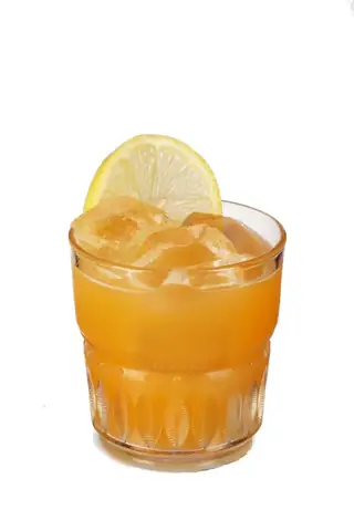 Cách Làm Lady Killer Cocktail: Công Thức Đơn Giản Với Gin, Chanh Dây Và Dứa