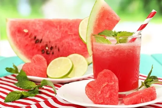 Cách Làm Nước Ép Dưa Hấu Bằng Máy Xay Sinh Tố: 10+ Công Thức Ngon Mát Lạnh, Đơn Giản Tại Nhà