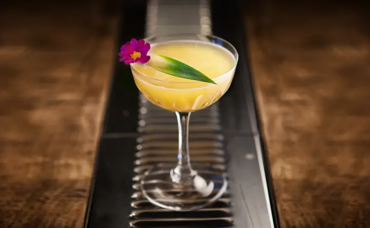 Liqueur Cocktails: Công Thức & Cách Pha Món Ngon Dễ Làm
