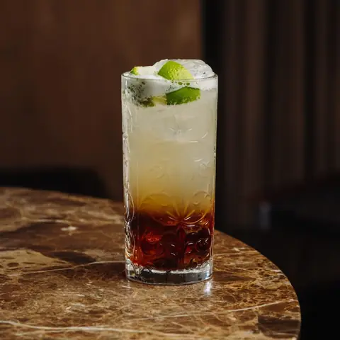 How To Make A Long Island Iced Tea: Classic Recipe, Ingredients & Pro Tips