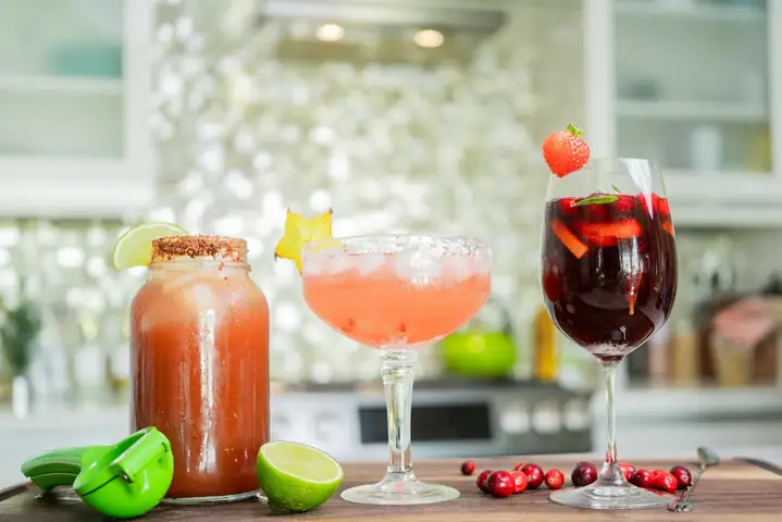 15 Cocktail Low Carb Ngon Nhất: Dễ Pha Tại Nhà Và Dễ Gọi Ở Quầy Bar