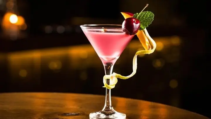21+ Loại Ly Cocktail Phổ Biến: Hướng Dẫn Chọn Đúng Ly Cho Từng Loại Rượu & Món