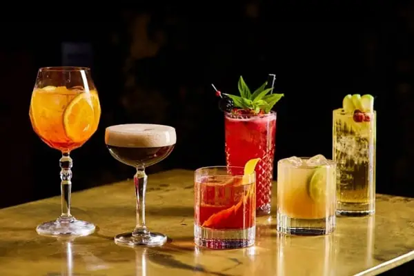 Top 10+ Ly Cocktail Đẹp Nhất 2024: Review Chi Tiết, Phân Loại Theo Loại Đồ Uống & Hướng Dẫn Chọn Mua