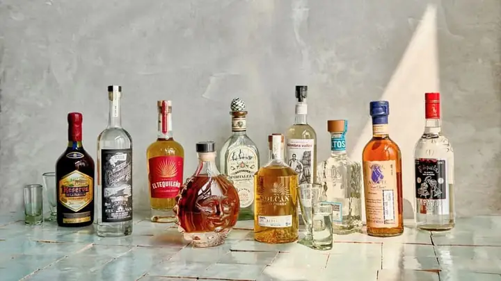 Giá Ly Cocktail Bao Nhiêu? Bảng Giá Mua Ly Thủy Tinh & Giá 1 Ly Cocktail Tại Bar 2024