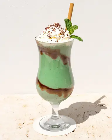 Cách Làm Mocktail Shake Ngon Tại Nhà: Công Thức Đơn Giản Không Cồn