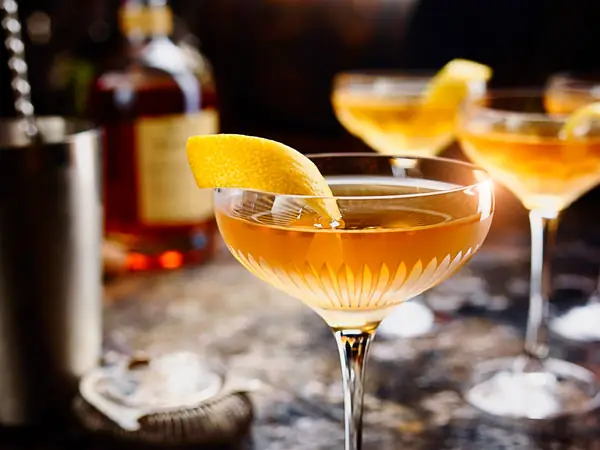 Monkey Shoulder Pha Với Gì Ngon? 8 Công Thức Cocktail Dễ Làm Ngay Tại Nhà