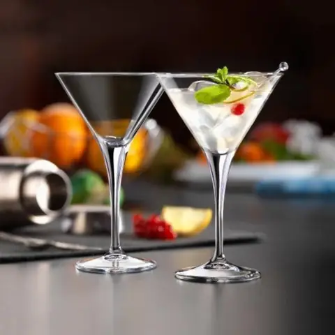 Tổng Hợp Các Loại Ly Cocktail Đẹp, Đúng Chuẩn & Hướng Dẫn Chọn Ly Phù Hợp Từng Món