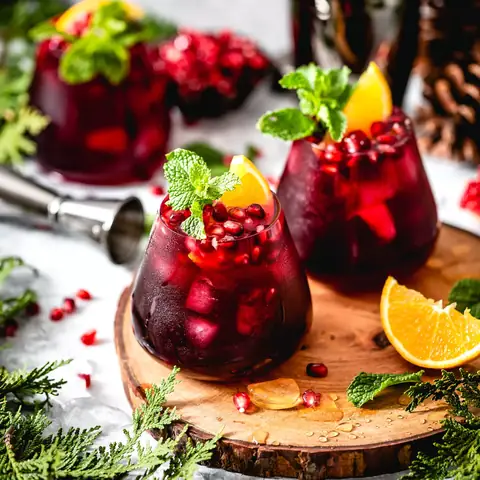 Best Pomegranate Cocktails To Mix At Home (easy Recipes)