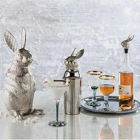 Rabbit Cocktail Shaker Review: Features, Sizes & Where To Buy