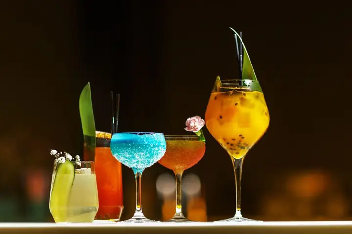 Rượu Cocktail Xuất Hiện Sớm Nhất Ở Đâu? Nguồn Gốc Và Lịch Sử Phát Triển Của Cocktail