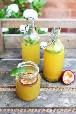 Best Spring Mocktails: 15+ Refreshing Non-alcoholic Recipes For The Season