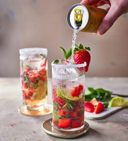 Cách Pha Cocktail Strawberry Mojito (mojito Dâu Tây) Thơm Mát Tại Nhà