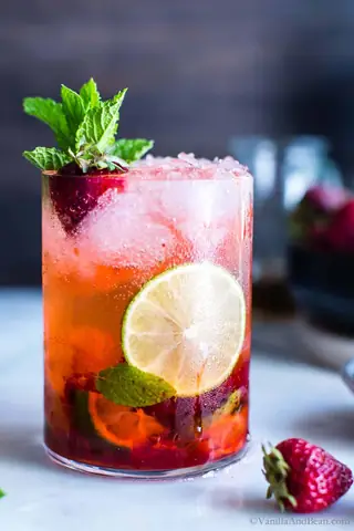 How To Make A Strawberry Mojito: Easy Fresh Cocktail Recipe How To Make A Strawberry Mojito: Easy Fresh Cocktail Recipe