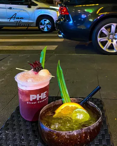 Street Cocktail Là Gì? Khám Phá Phong Trào Cocktail Đường Phố Và Những Quán Đáng Ghé Ở Sài Gòn
