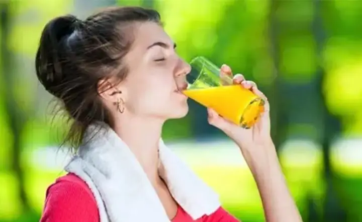 Uống Nước Ép Trái Cây Có Tốt Không? Lợi Ích, Tác Hại Và Cách Uống Đúng Cách