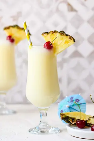 How To Make A Virgin Piña Colada Mocktail (only 3 Ingredients)